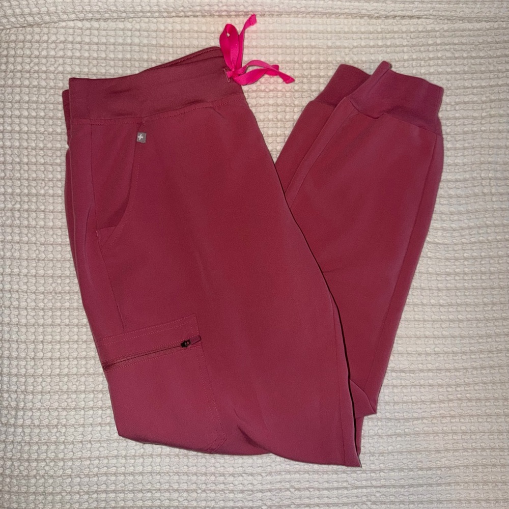 Figs Zamora Joggers Breast Cancer Awareness Pink/M